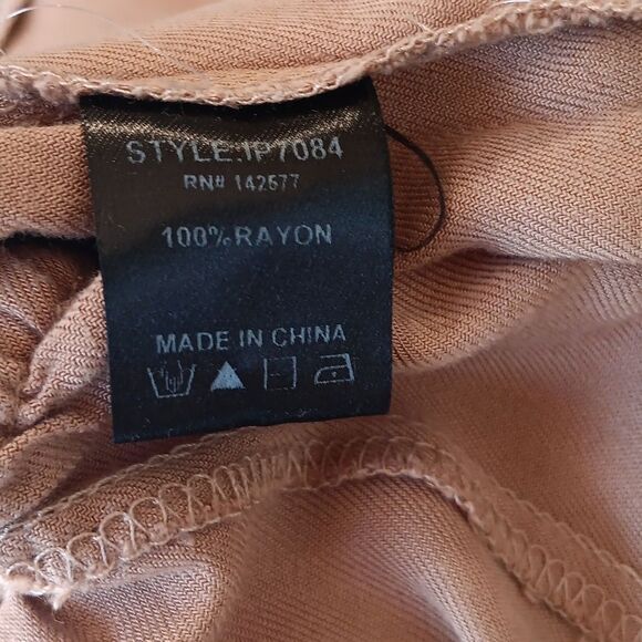 Iris Beige Romper - Picture 9 of 9